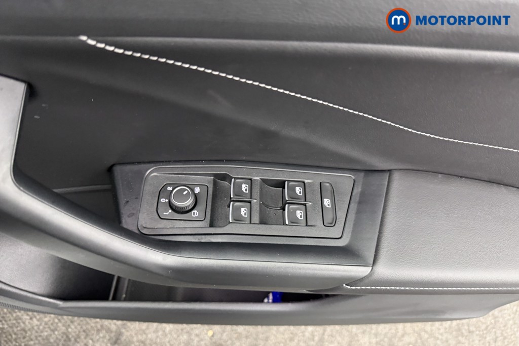 Used Volkswagen T-Roc 2025 for sale - 77324131: Photo 24