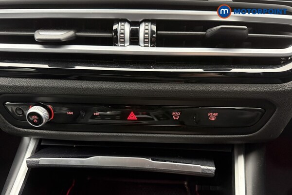Used BMW 3 Series 2024 for sale - 76262231: Photo 17