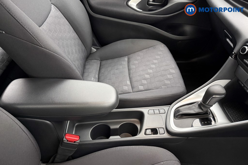 Used Toyota Yaris 2025 for sale - 78199520: Photo 22