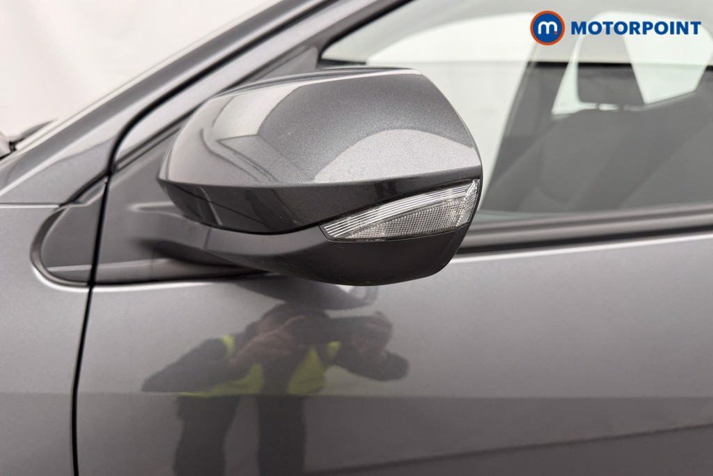 Used Toyota Yaris 2025 for sale - 78199520: Photo 32