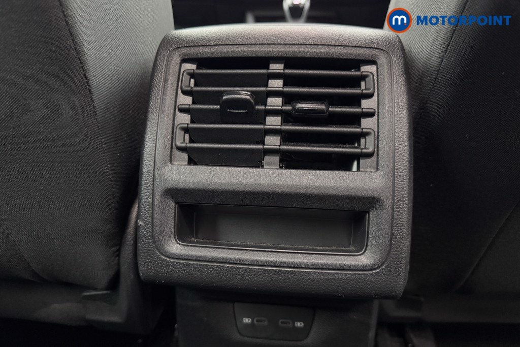 Used Volkswagen Golf 2023 for sale - 76162199: Photo 32