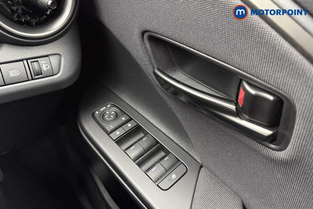 Used Toyota C-HR 2024 for sale - 76118082: Photo 19