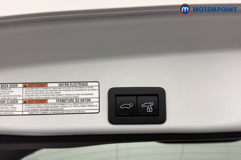 Used Toyota Yaris Cross 2023 for sale - 77639701: Photo 30