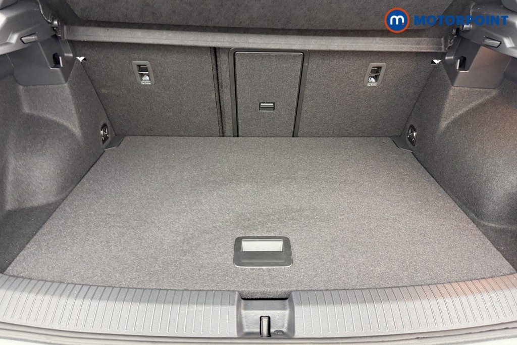 Used Volkswagen T-Roc for sale - 77245834: Photo 30