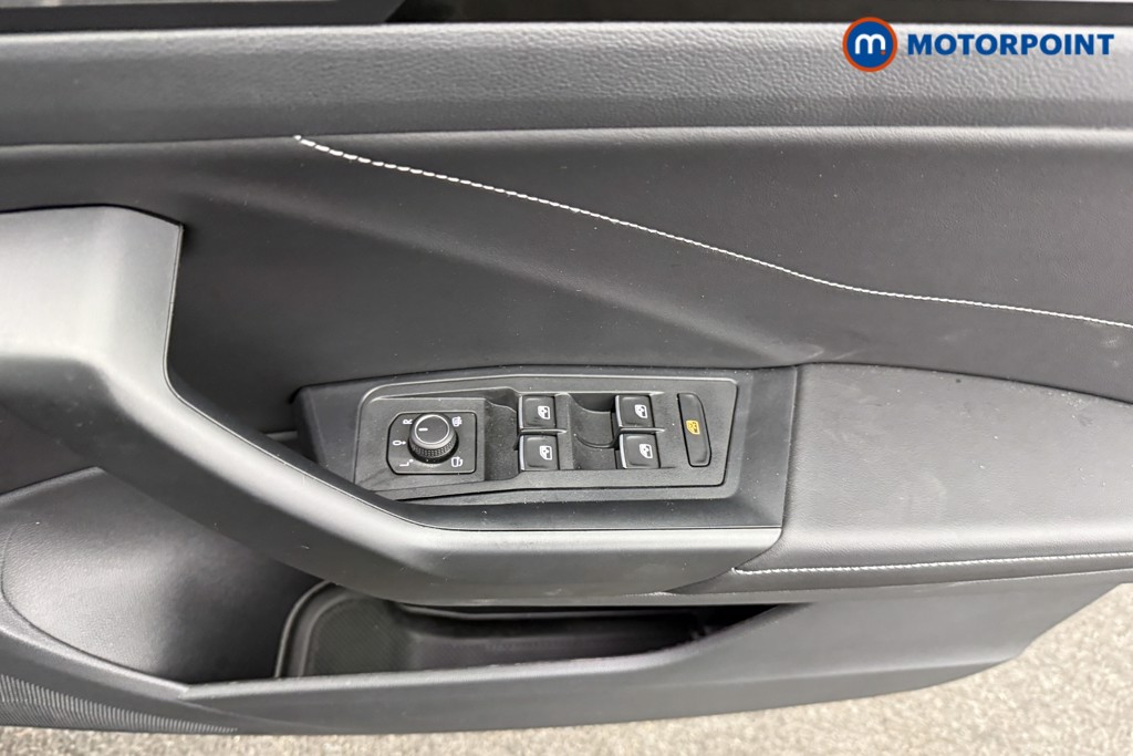 Used Volkswagen T-Roc 2025 for sale - 77297836: Photo 25