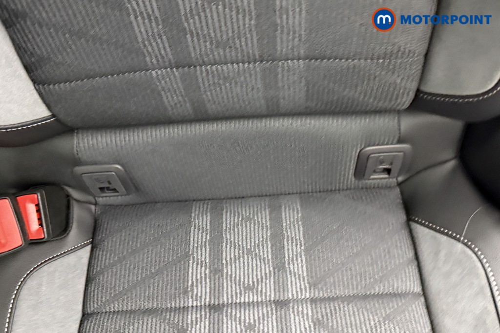 Used Volkswagen T-Roc 2025 for sale - 77297836: Photo 33