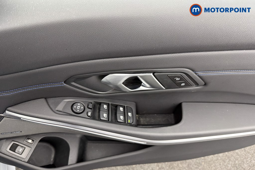 Used BMW 3 Series 2024 for sale - 76933777: Photo 24