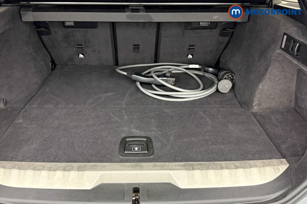 Used BMW 3 Series 2024 for sale - 76933777: Photo 30