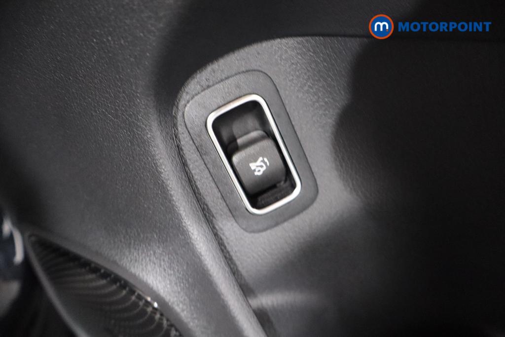 Used Mercedes-Benz CLA 2025 for sale - 76949207: Photo 16