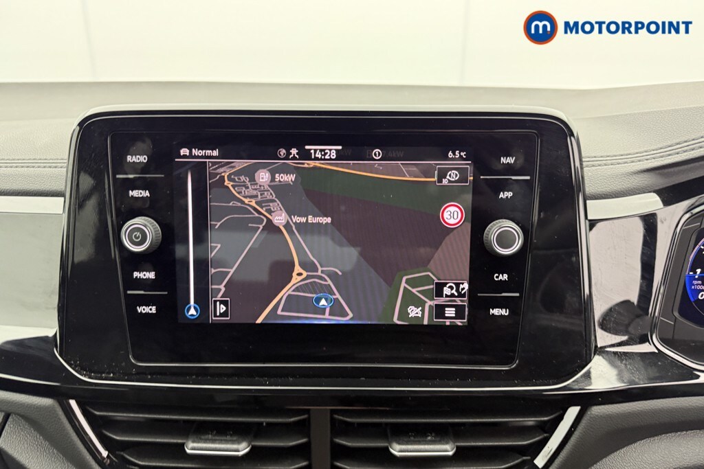 Used Volkswagen T-Roc for sale - 77404198: Photo 17