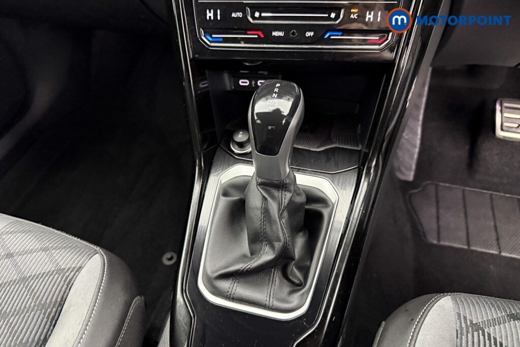 Used Volkswagen T-Roc for sale - 77404198: Photo 21