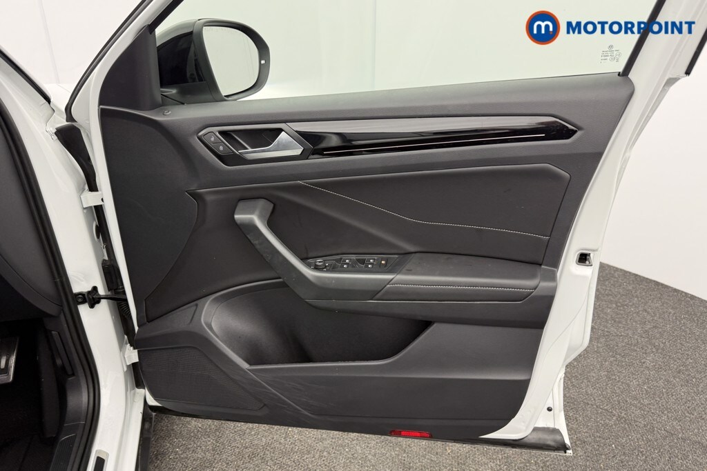 Used Volkswagen T-Roc for sale - 77404198: Photo 26