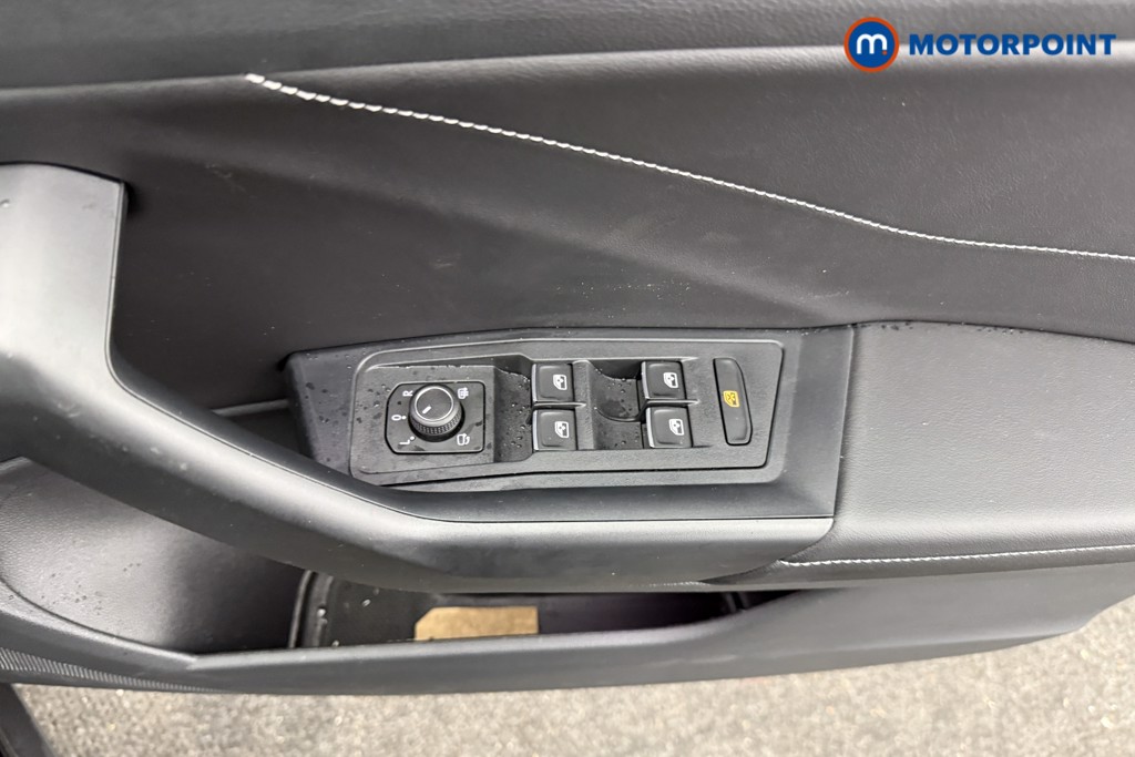 Used Volkswagen T-Roc 2025 for sale - 77324135: Photo 25