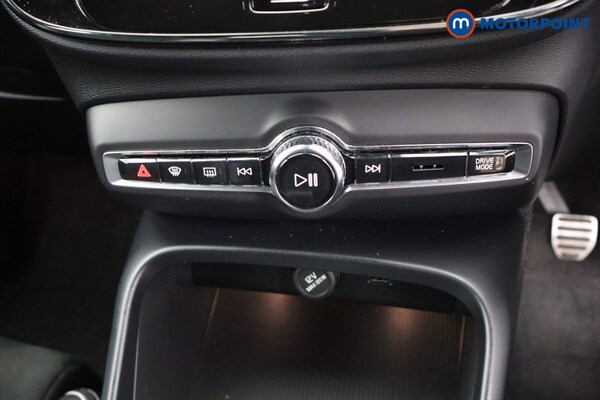 Used Volvo XC40 2021 for sale - 76067801: Photo 18
