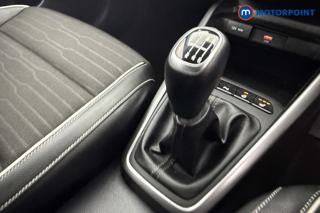 Used Kia Stonic 2022 for sale - 77650706: Photo 21