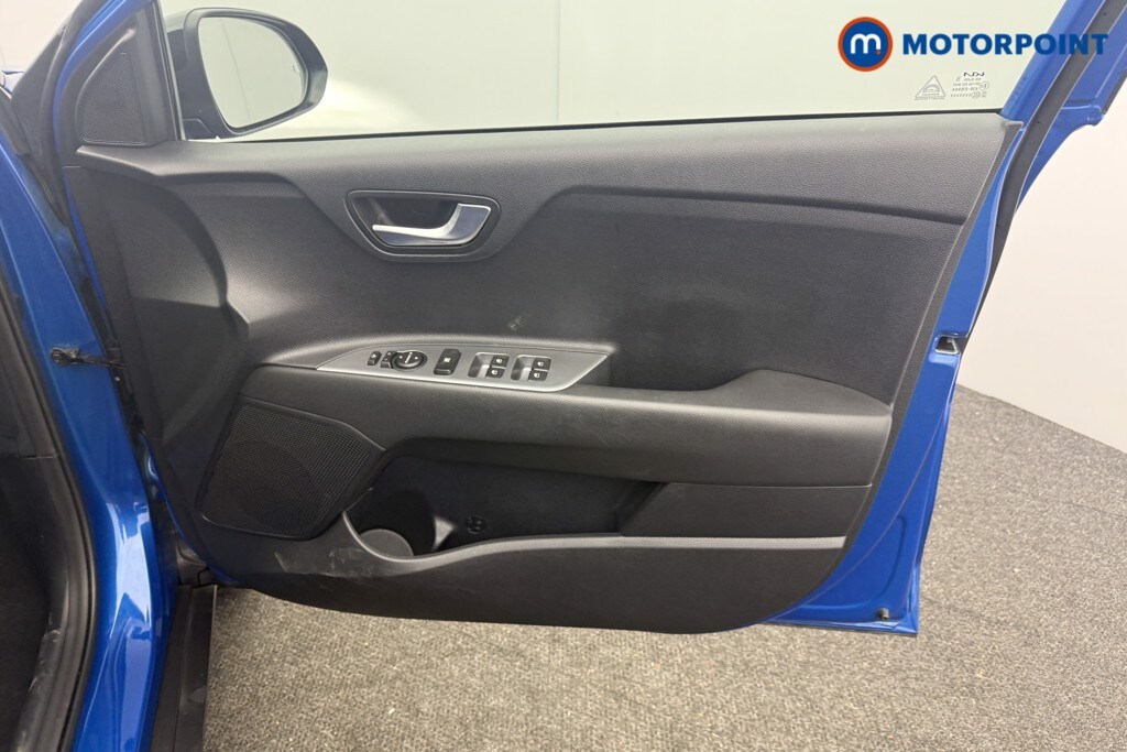 Used Kia Stonic 2022 for sale - 77650706: Photo 26