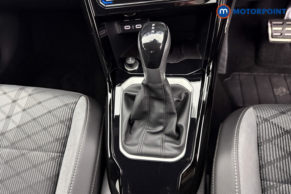 Used Volkswagen T-Roc 2025 for sale - 77117700: Photo 21