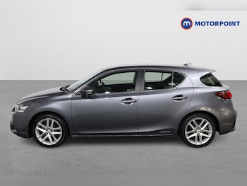 Used Lexus CT 2017 for sale - 75596180: Photo