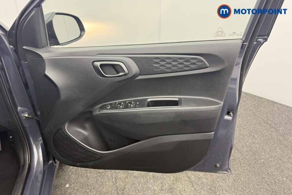 Used Hyundai i10 for sale - 77364625: Photo 24