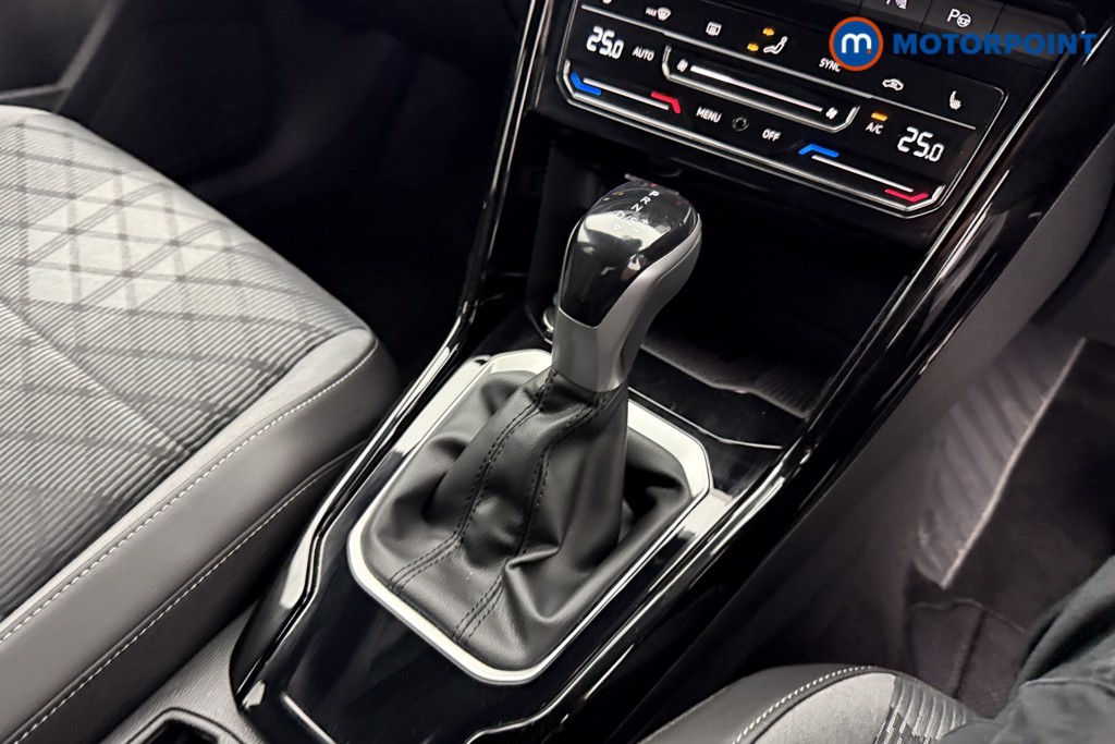 Used Volkswagen T-Roc 2025 for sale - 77297823: Photo 21