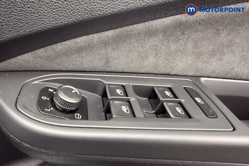 Used Volkswagen Golf 2024 for sale - 78199584: Photo 18