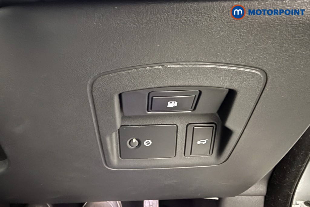 Used Land Rover Range Rover Velar 2023 for sale - 77916813: Photo 16