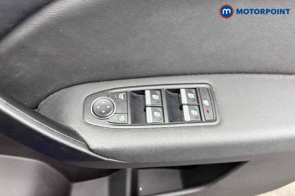 Used Renault Captur for sale - 77221295: Photo 23