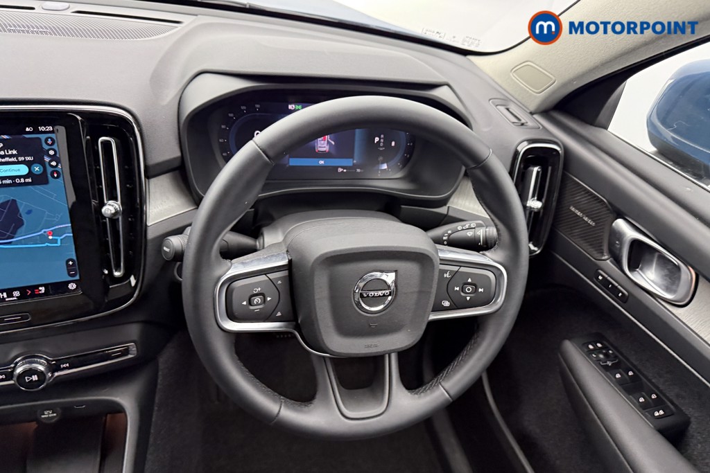 Used Volvo XC40 2025 for sale - 76735955: Photo 11