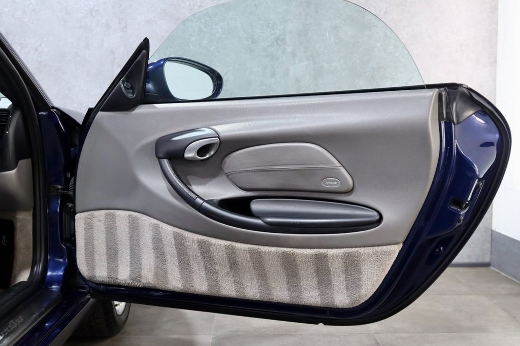 Used Porsche Boxster 2000 for sale - 77383781: Photo 41