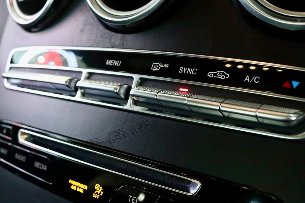 Used Mercedes-Benz GLC 2017 for sale - 76356689: Photo 28