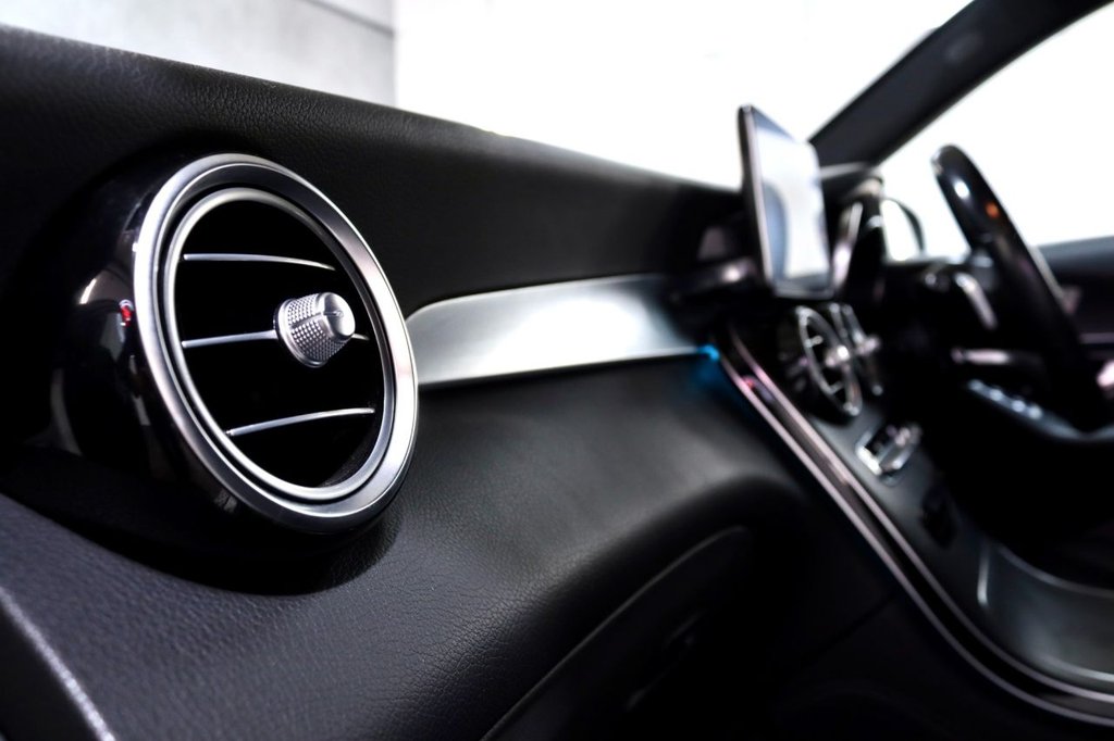 Used Mercedes-Benz GLC 2017 for sale - 76356689: Photo 30