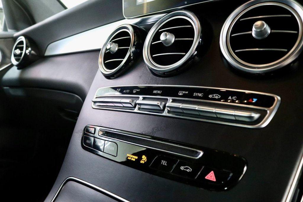 Used Mercedes-Benz GLC 2017 for sale - 76356689: Photo 32