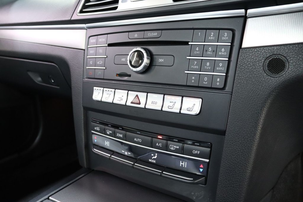 Used Mercedes-Benz E Class 2015 for sale - 77805938: Photo 32