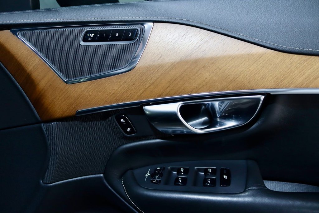 Used Volvo XC90 2017 for sale - 77534285: Photo 29