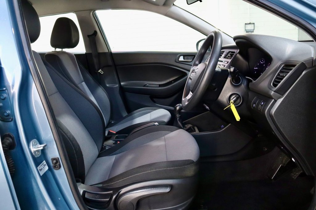 Used Hyundai i20 2018 for sale - 76068418: Photo 24