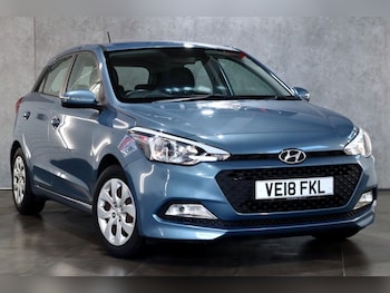 Used Hyundai i20 2018 for sale - 76068418: Photo