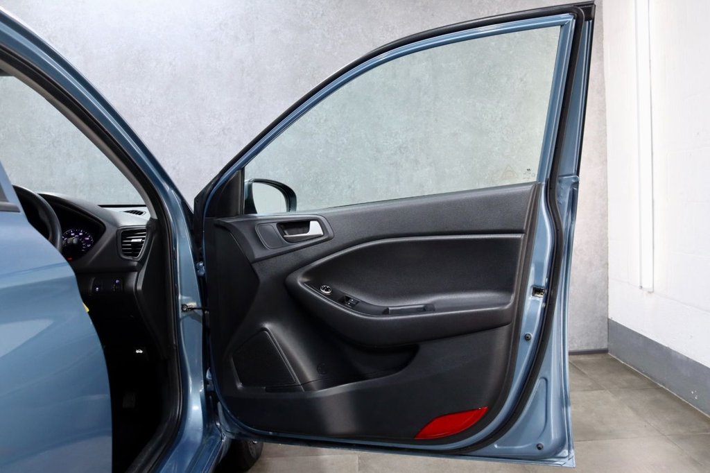 Used Hyundai i20 2018 for sale - 76068418: Photo 34