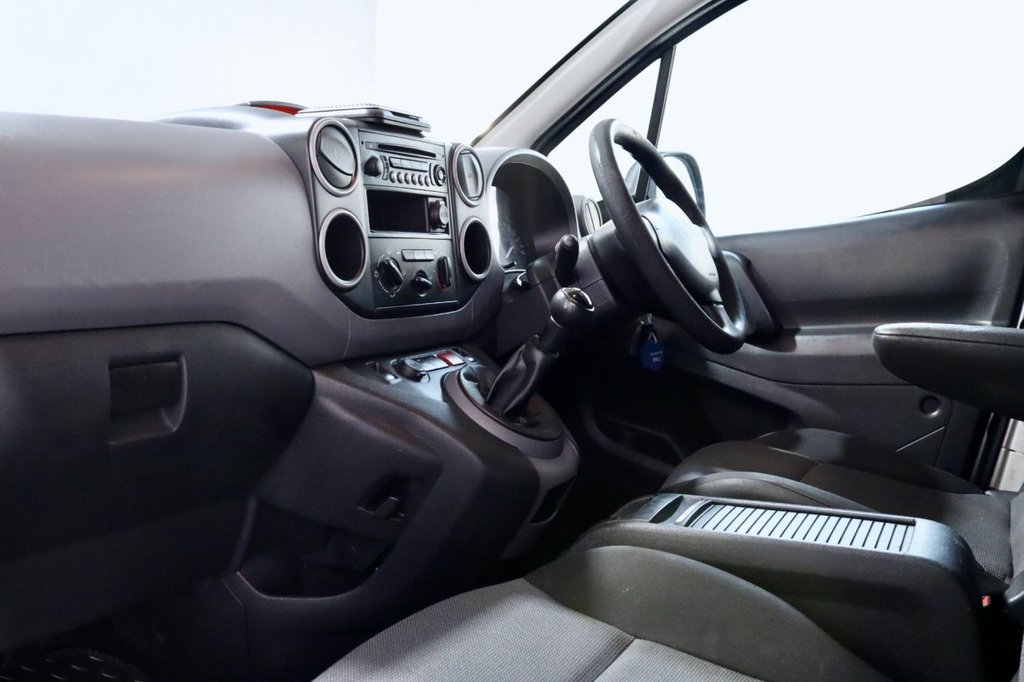 Used Peugeot Partner 2017 for sale - 76368229: Photo 13