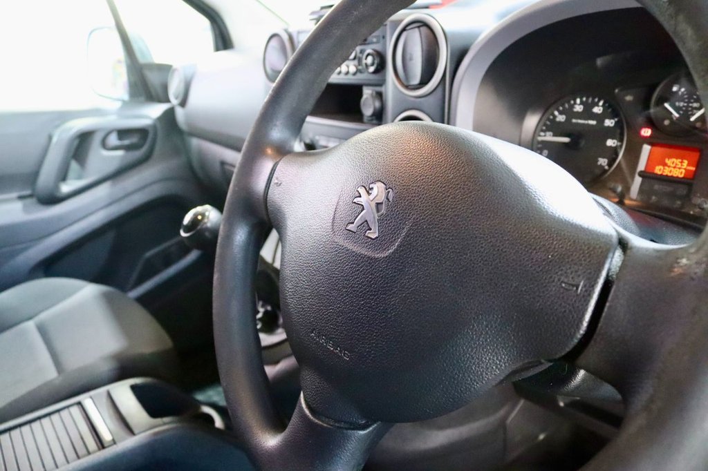 Used Peugeot Partner 2017 for sale - 76368229: Photo 26