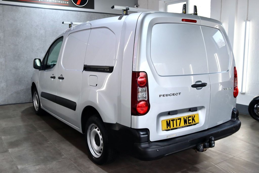 Used Peugeot Partner 2017 for sale - 76368229: Photo 8