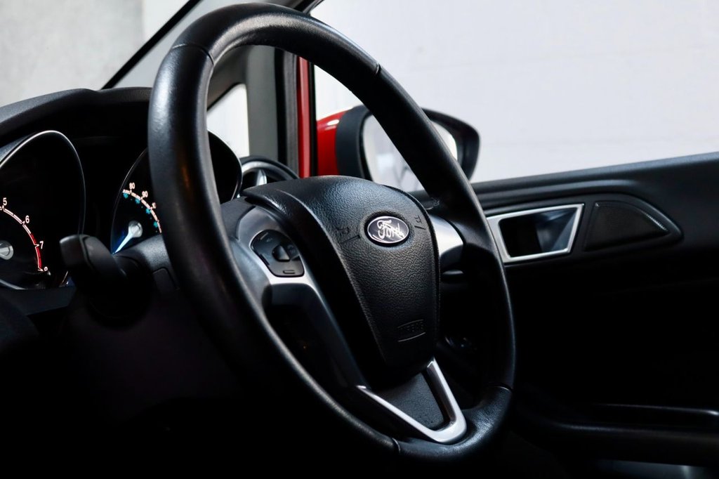 Used Ford Fiesta 2013 for sale - 76923363: Photo 18