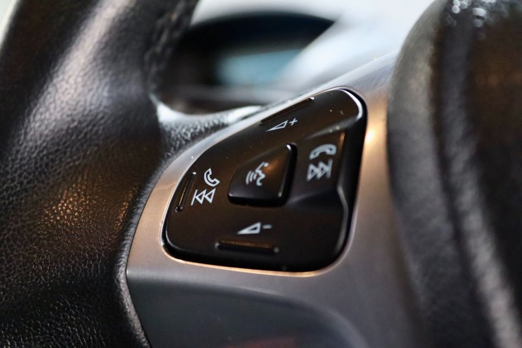 Used Ford Fiesta 2013 for sale - 76923363: Photo 26