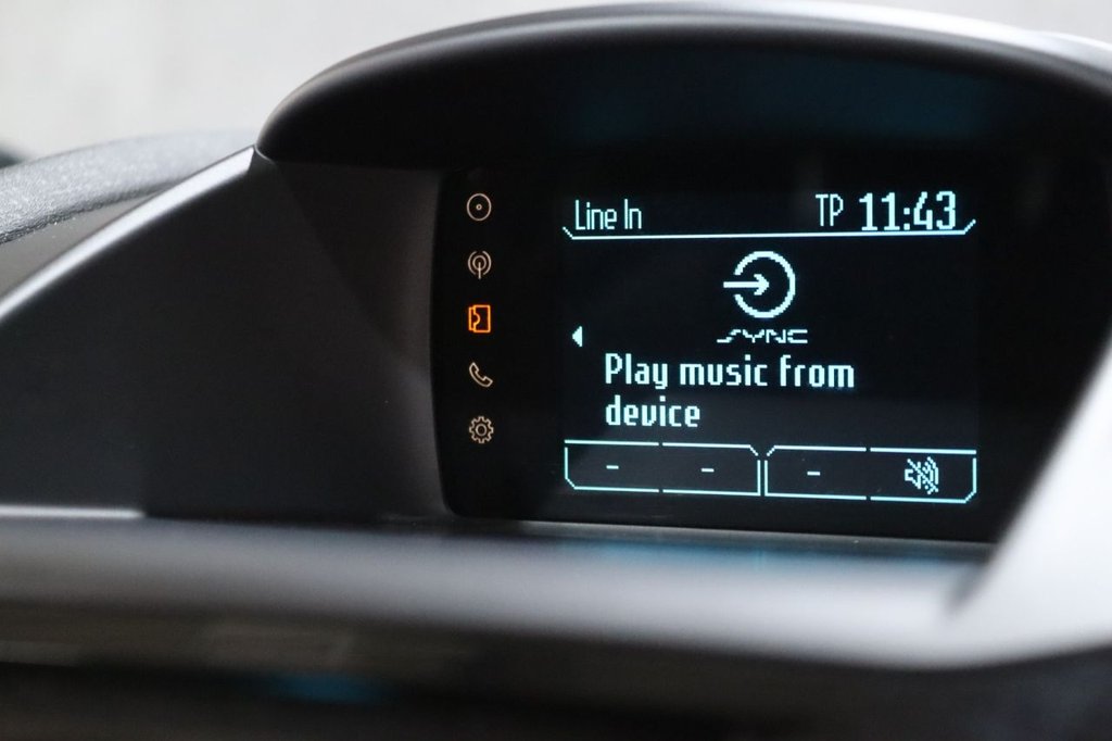 Used Ford Fiesta 2013 for sale - 76923363: Photo 27