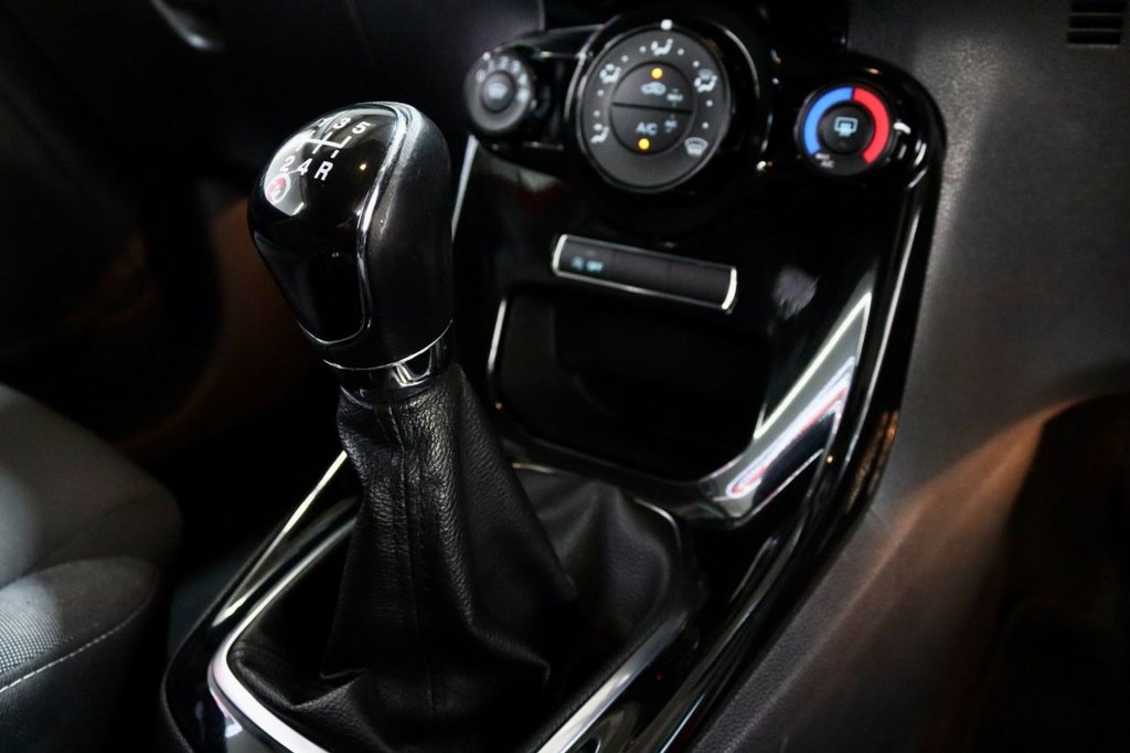 Used Ford Fiesta 2013 for sale - 76923363: Photo 28