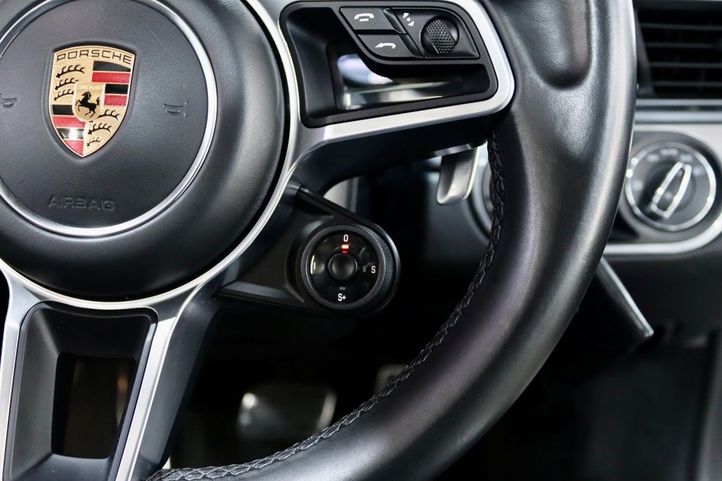 Used Porsche 911 2016 for sale - 77692732: Photo 39