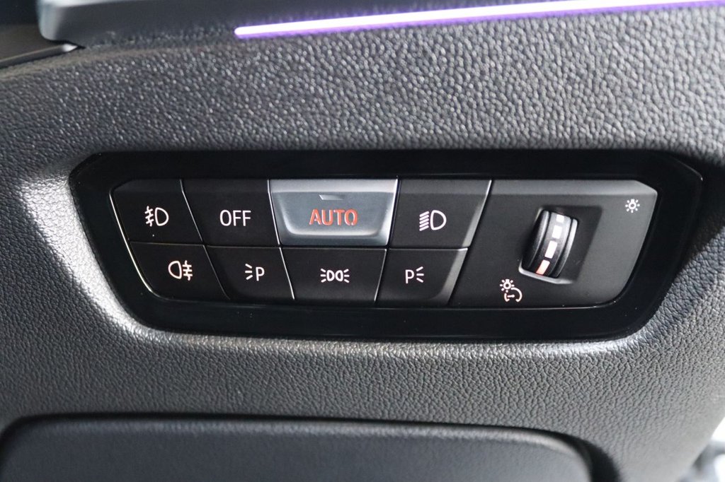 Used BMW 3 Series 2019 for sale - 77880232: Photo 49