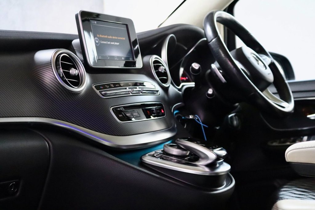 Used Mercedes-Benz V-Class 2018 for sale - 76496802: Photo 23