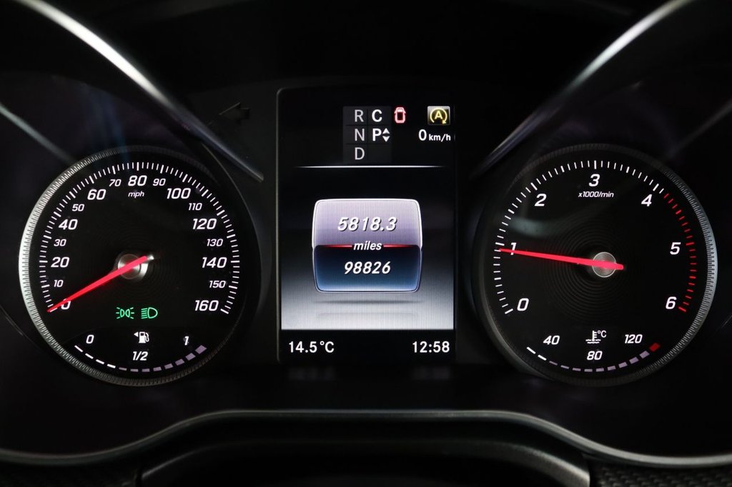 Used Mercedes-Benz V-Class 2018 for sale - 76496802: Photo 37