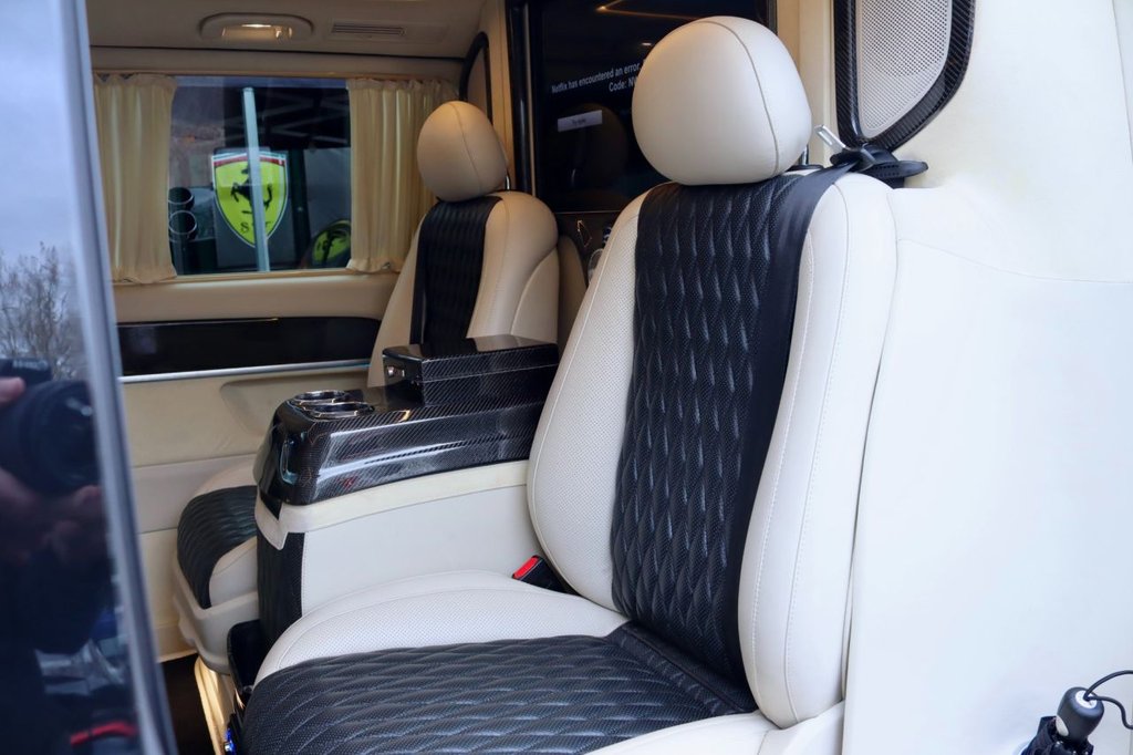 Used Mercedes-Benz V-Class 2018 for sale - 76496802: Photo 48