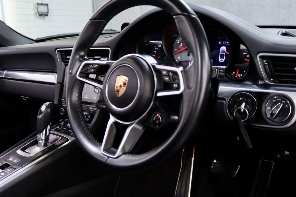 Used Porsche 911 2016 for sale - 77795060: Photo 24